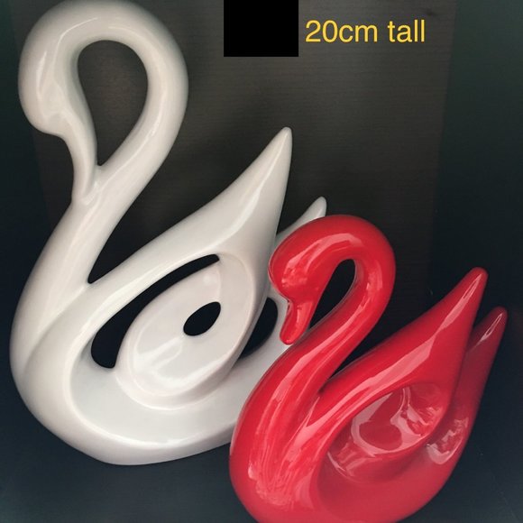 [SOLD] Swan Couple Home Decoration Accent Statue - Picture 1 of 2